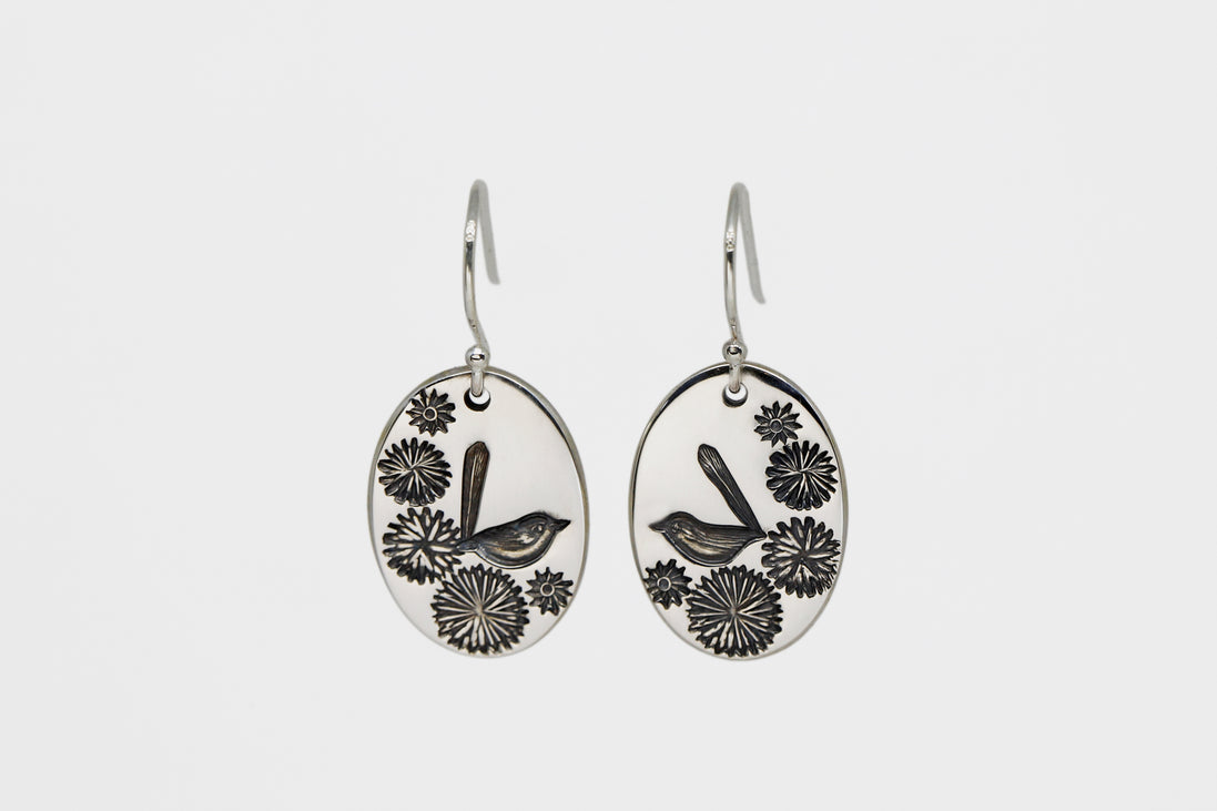 Oval Wrens & Flowers