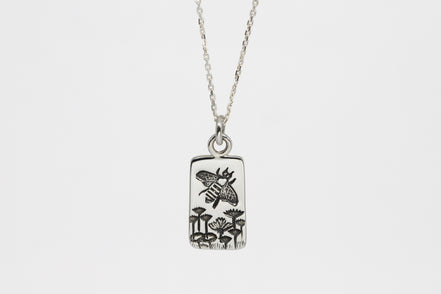 Everlasting Bee Pendant