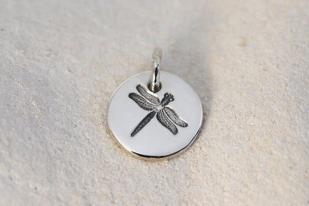 Round Medium Disc Pendant - Dragonfly