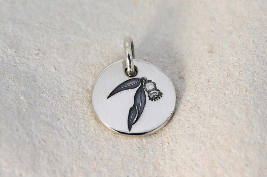 Round Medium Disc Pendant - Gum Leaves