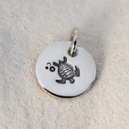Round Medium Disc Pendant - Turtle