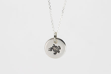 Round Medium Disc Pendant - Turtle