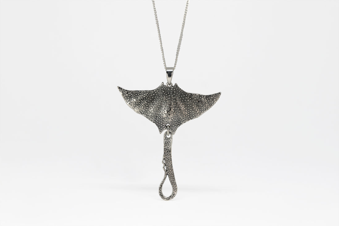 Manta Pendant