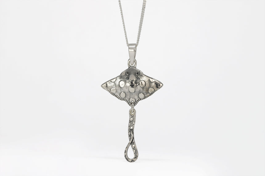 Spotted Ray Pendant