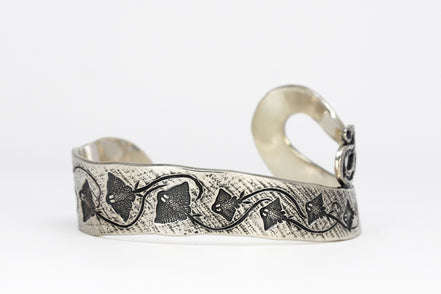 Stingray Something Special Cuff