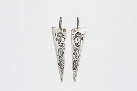 Triangle Seahorses