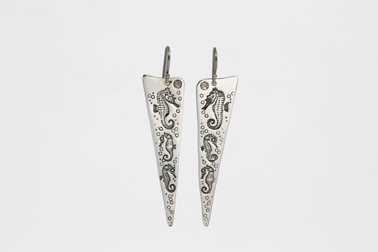 Triangle Seahorses