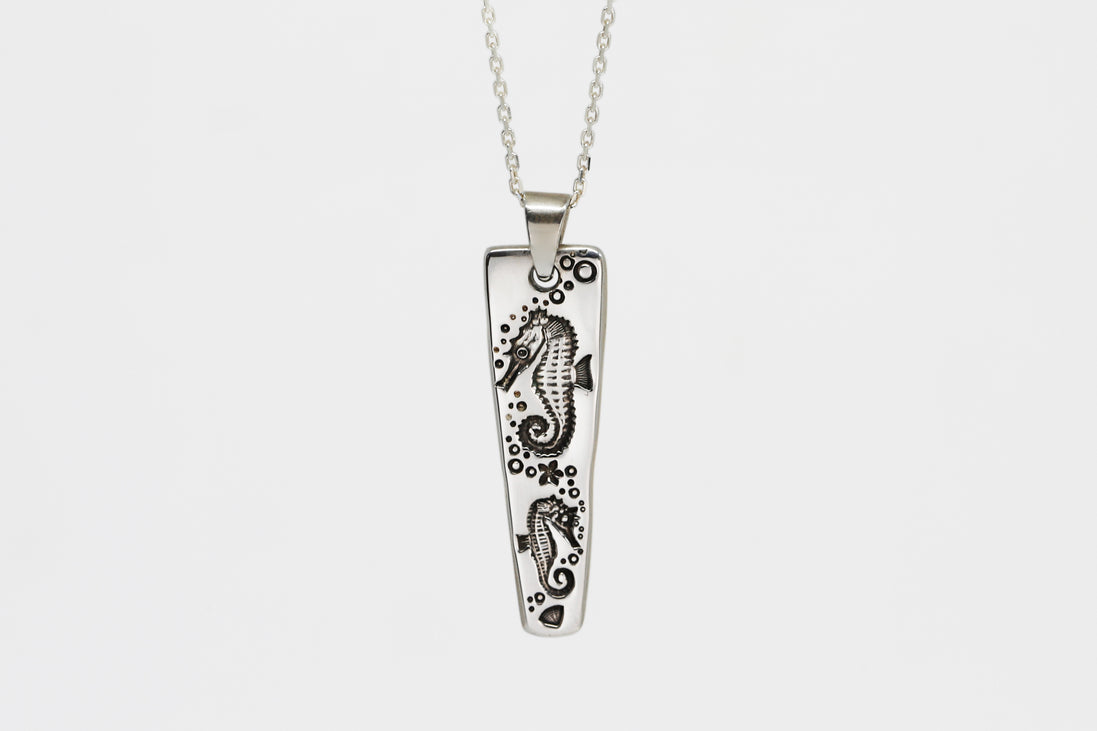 Seahorse Pair