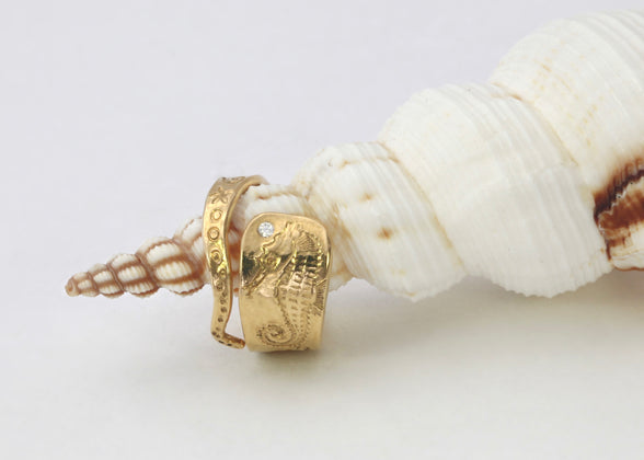 Seahorse & Diamond Spiral Ring